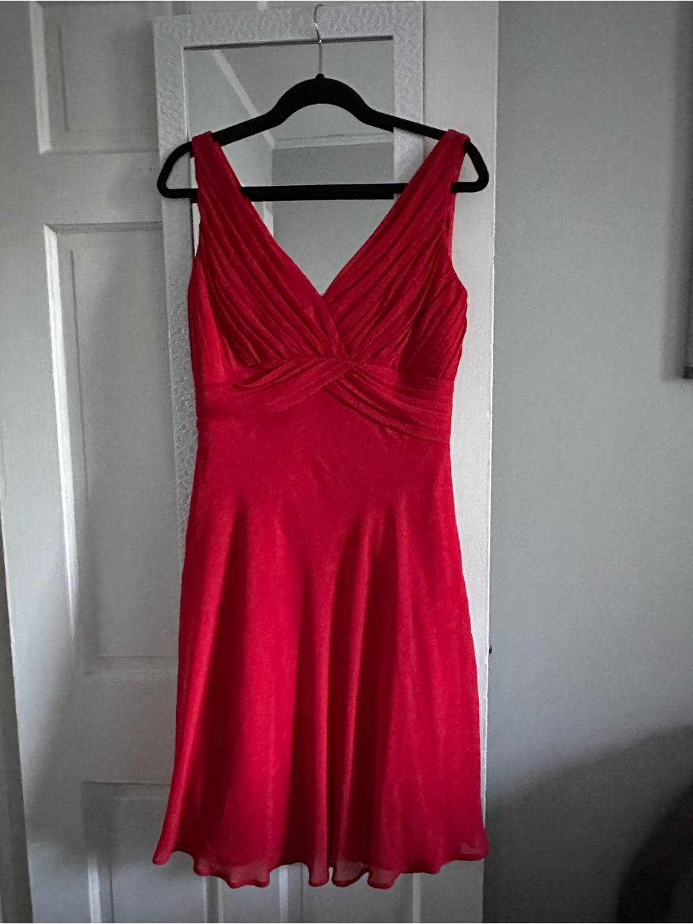 Red V-Neck Sleeveless Chiffon Women’s Dress